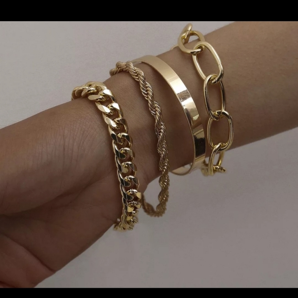Bracelet Set